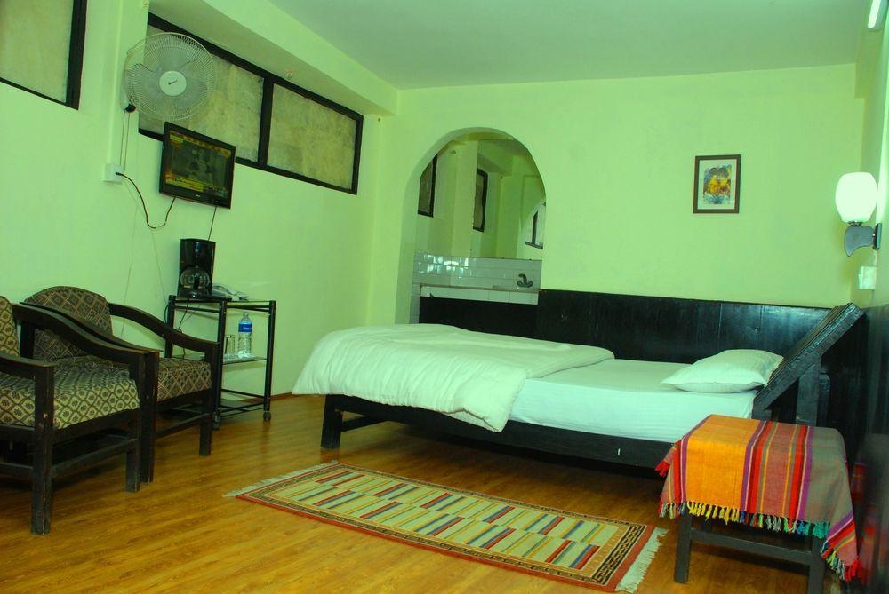 Pariwar B&B Катманду Екстер'єр фото