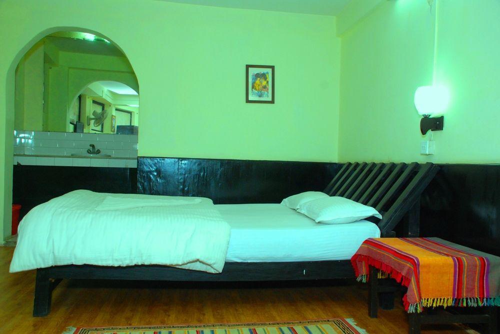 Pariwar B&B Катманду Екстер'єр фото