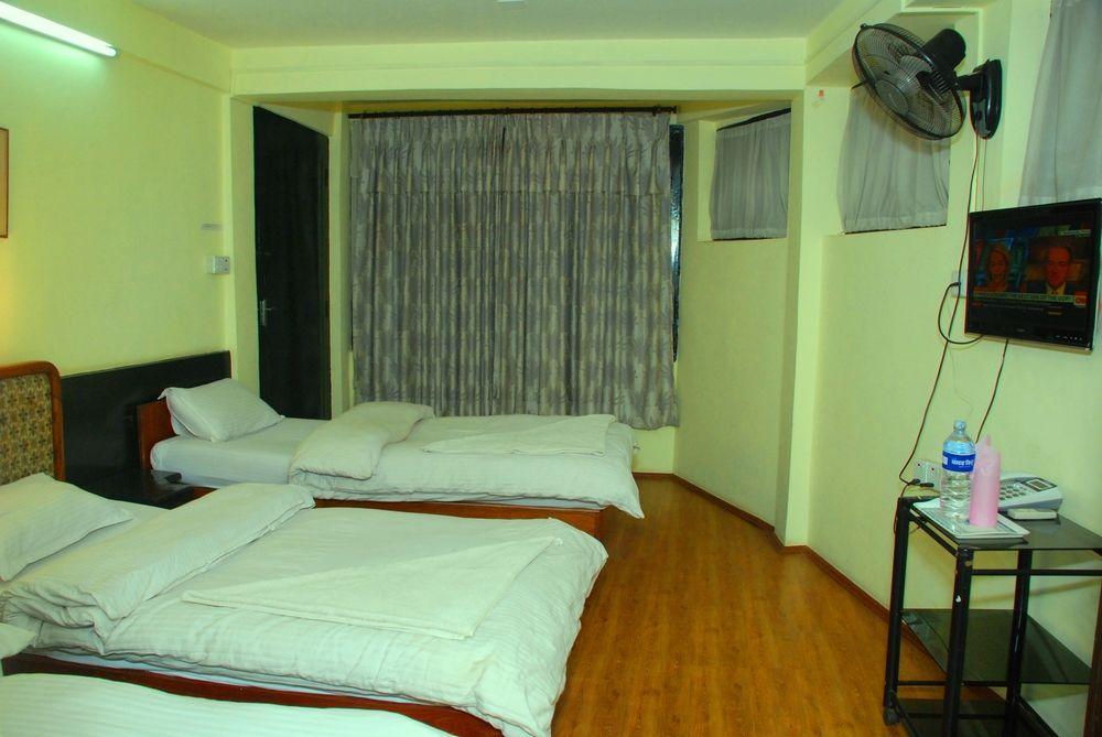 Pariwar B&B Катманду Екстер'єр фото