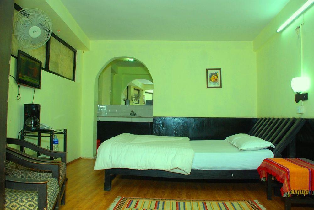 Pariwar B&B Катманду Екстер'єр фото