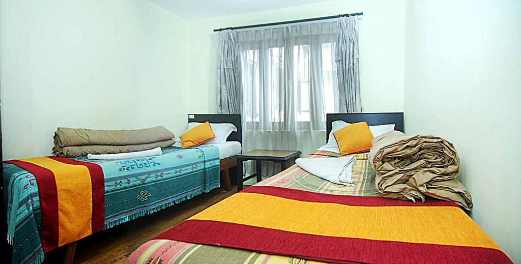 Pariwar B&B Катманду Екстер'єр фото