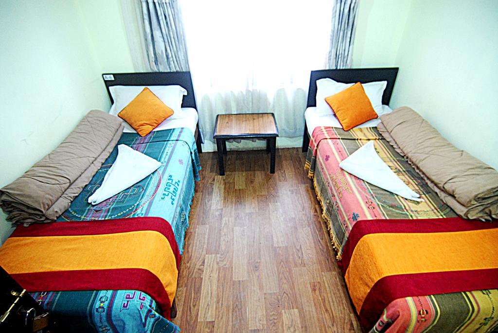 Pariwar B&B Катманду Екстер'єр фото