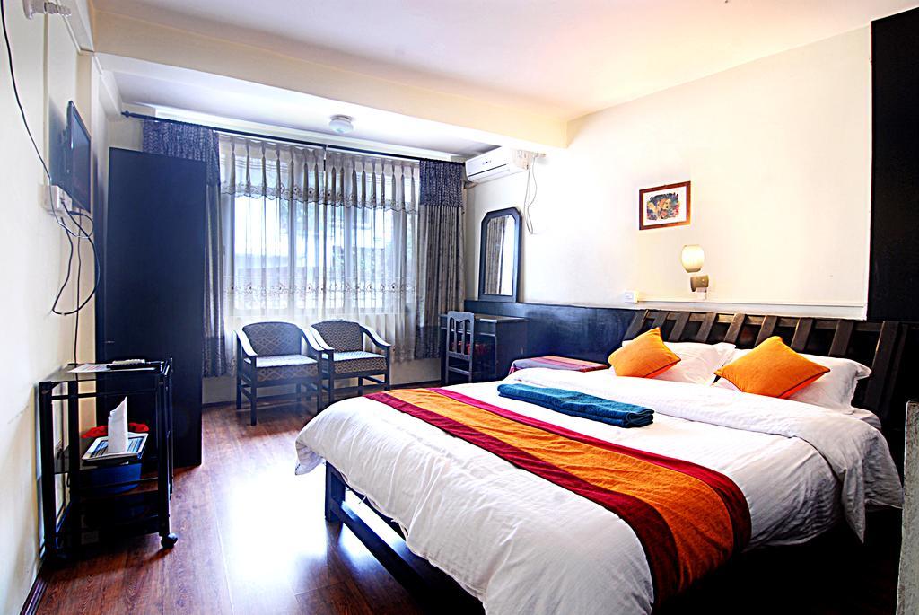 Pariwar B&B Катманду Екстер'єр фото
