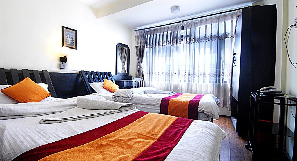 Pariwar B&B Катманду Екстер'єр фото