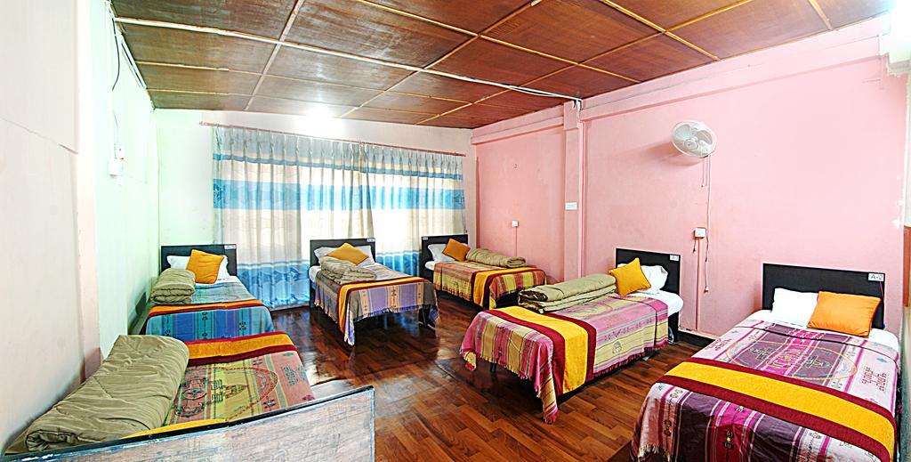 Pariwar B&B Катманду Екстер'єр фото