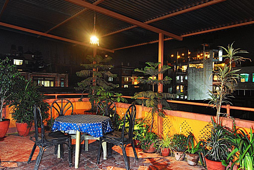 Pariwar B&B Катманду Екстер'єр фото