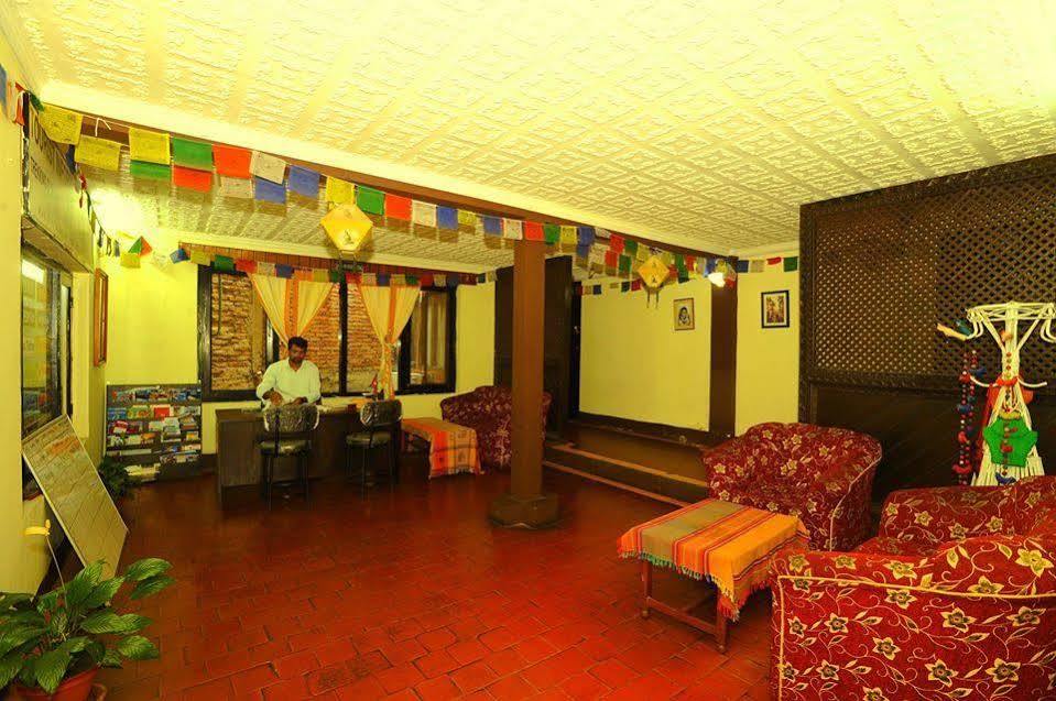 Pariwar B&B Катманду Екстер'єр фото